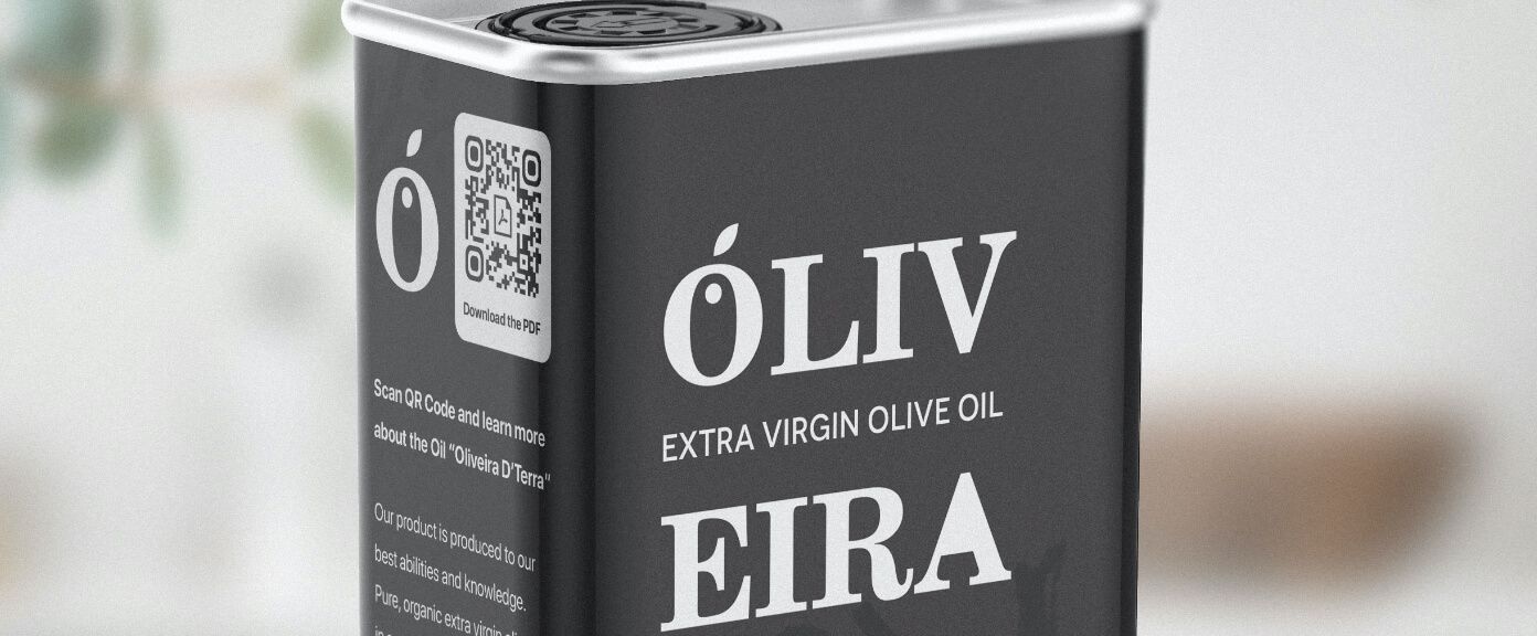 A label on a tin of olive oil with a QR Code that contains more information about the product in a PDF format.